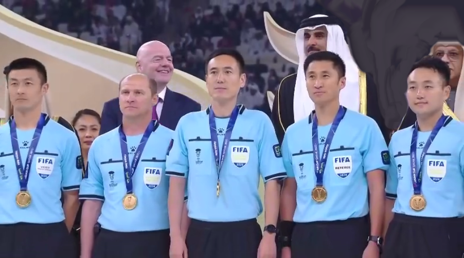 原创             马宁勇夺亚洲杯“点球冠军”：3场判5点，4点亲送卡塔尔登顶