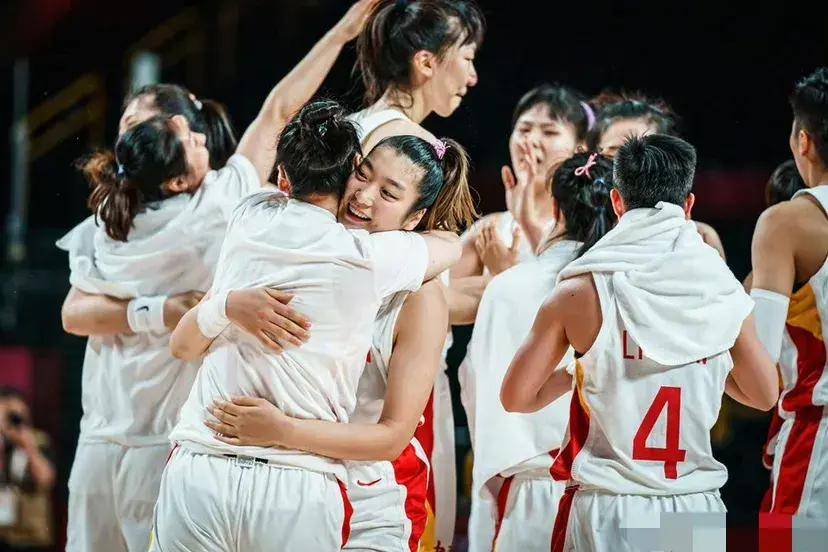 原创 巴黎奥运女篮抽签出炉:中国队上上签力争第一避美国!日本死亡组-奥运女篮第二阶段抽签中国女篮中签