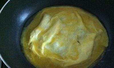 蛋炒饭这样做才好吃，金黄诱人，粒粒分明，绝对是道快手菜！