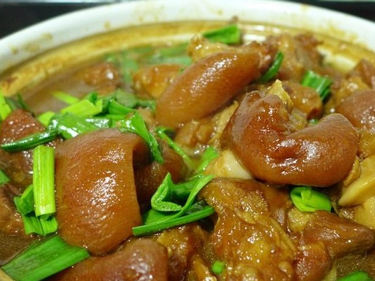 金桔金瓜焖猪手，今晚送饭的最佳菜肴