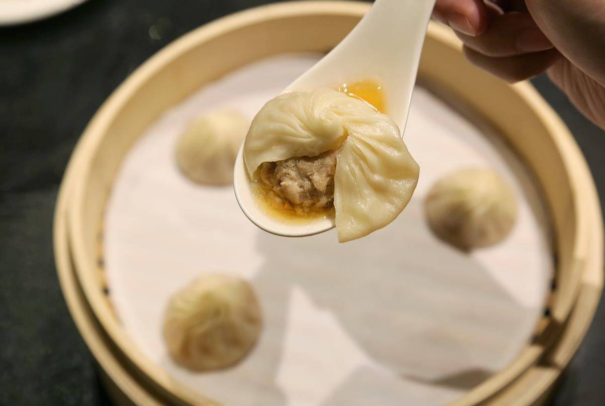 芒果影视：澳门一码一期期准中选料2022-上海美食：四鲜白菜墩，传统与创新的味觉交融