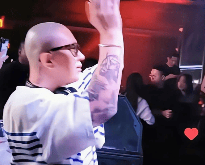 大S开除保姆阿姨真相被曝!湾湾博主透露:日常开销太大,无法支撑-大s被谁踢过肚子