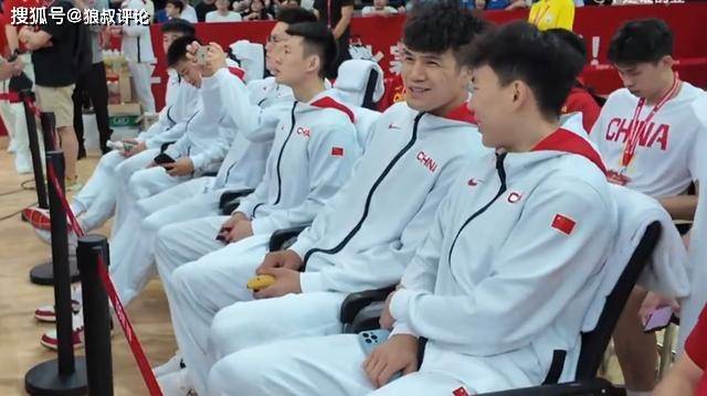 中国男篮今晚出征澳大利亚！最终离队4人曝光：林葳最可惜