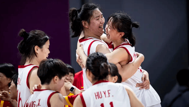 最新战报！19-22，中国女篮决赛出师不利，张子宇仅5分，5投1中！