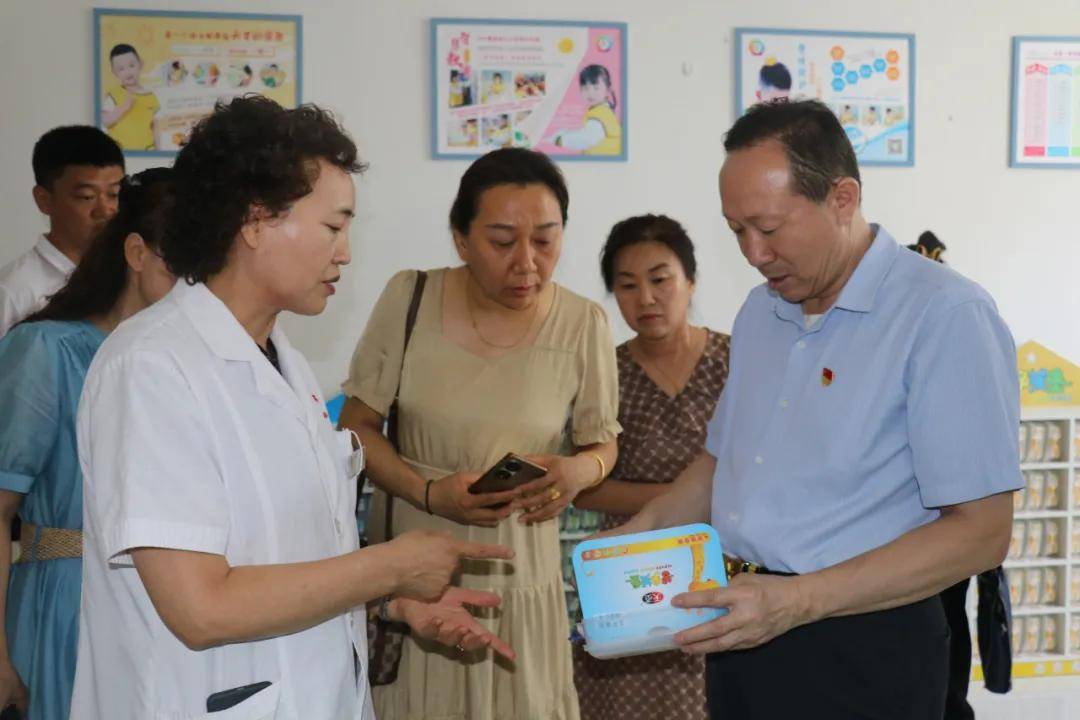 玛纳斯县残联党组副书记、理事长陈德权一行到新疆长安中医脑病医院参观交流