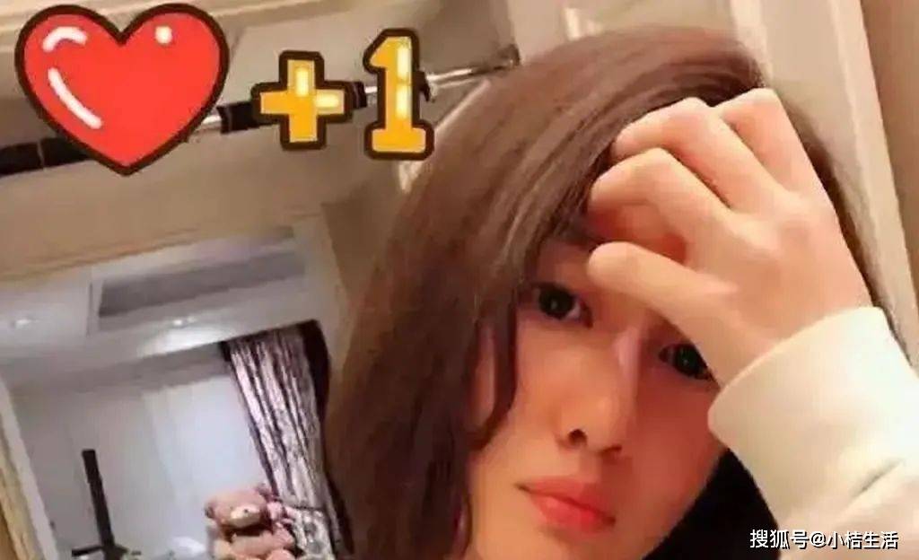 原创王宝强与高个子女友低调亮相，178cm她穿搭时髦，身材超棒！