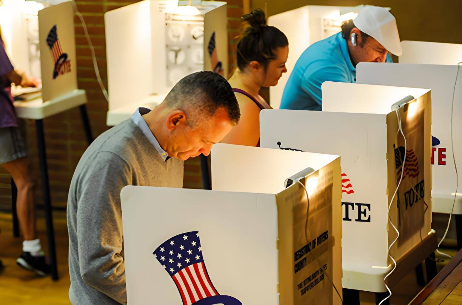 关键时候，拜登亲自出马，再次为特朗普出大力