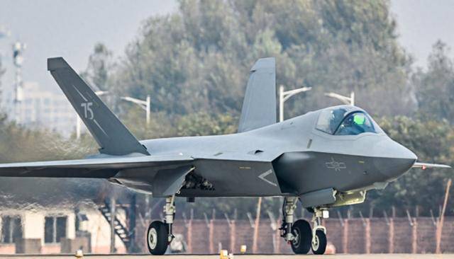 巴基斯坦公布的一则消息，让印空军陷入焦虑：中国的强援要到了？