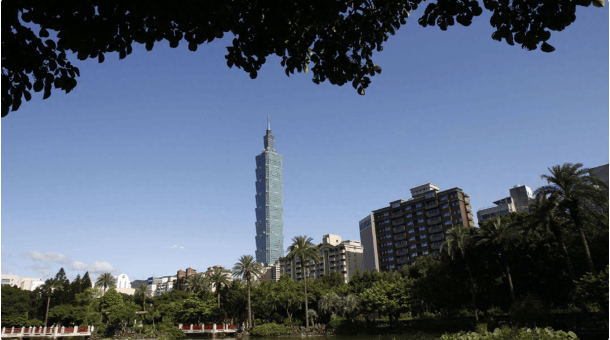 解放军“三面围台”！33架战机逼近，赖清德逃跑时只剩3分钟？