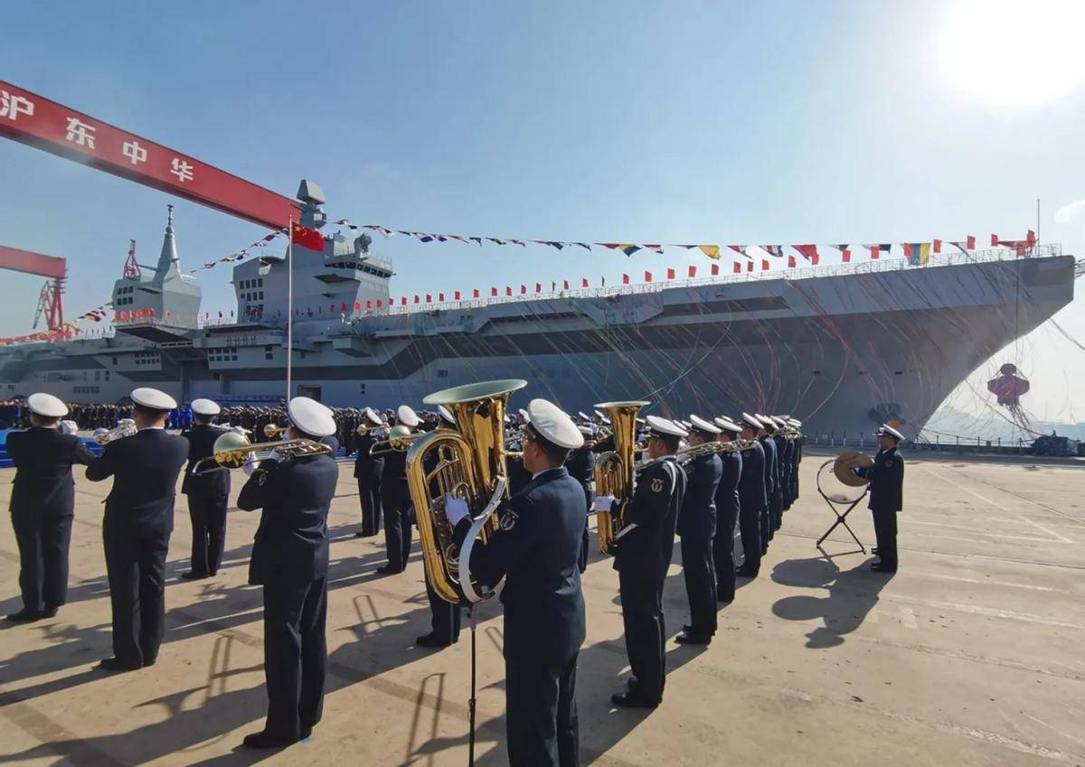 四川舰横空出世后，一些美国人意识到，可以谈谈中美平起平坐了