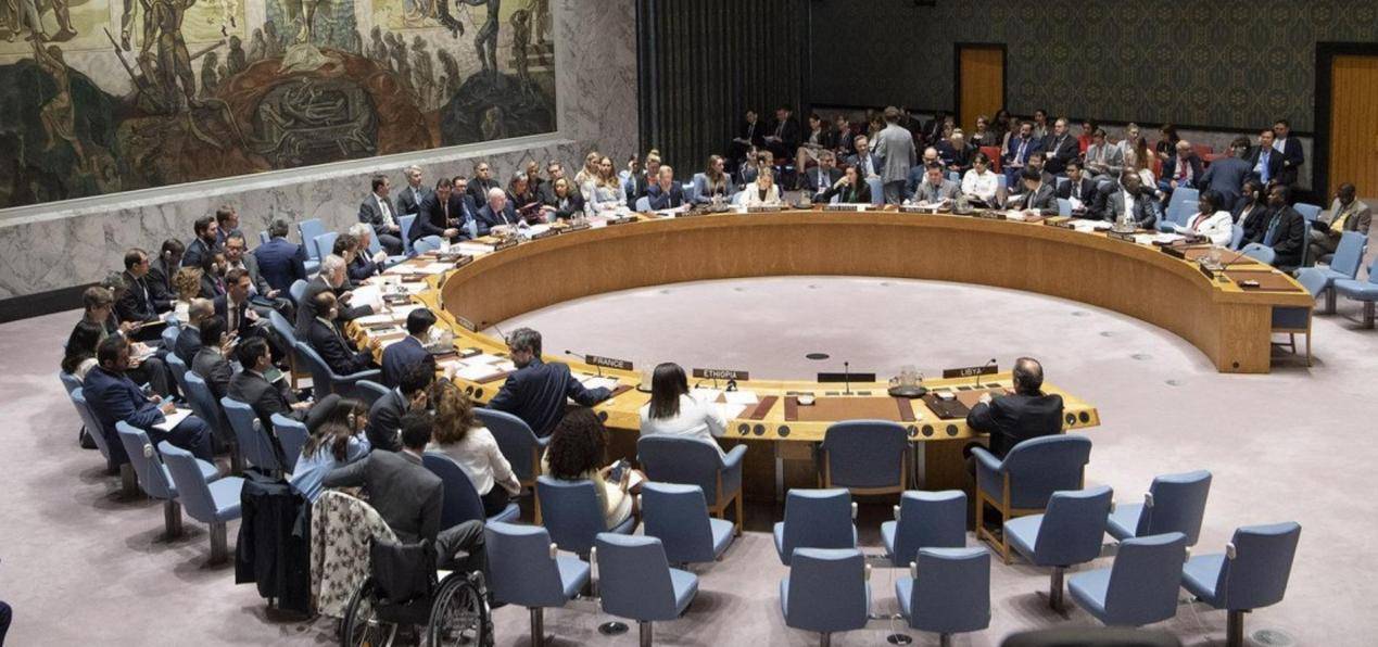 三件大事：俄罗斯突然放话！法国新总理将访华！泽连斯基收到噩耗！