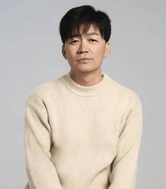 王宝强慈善人六只翻车被曝资助小演责上学成噱头圈钱后未兑现承诺！最新消息王宝强遇车祸身亡