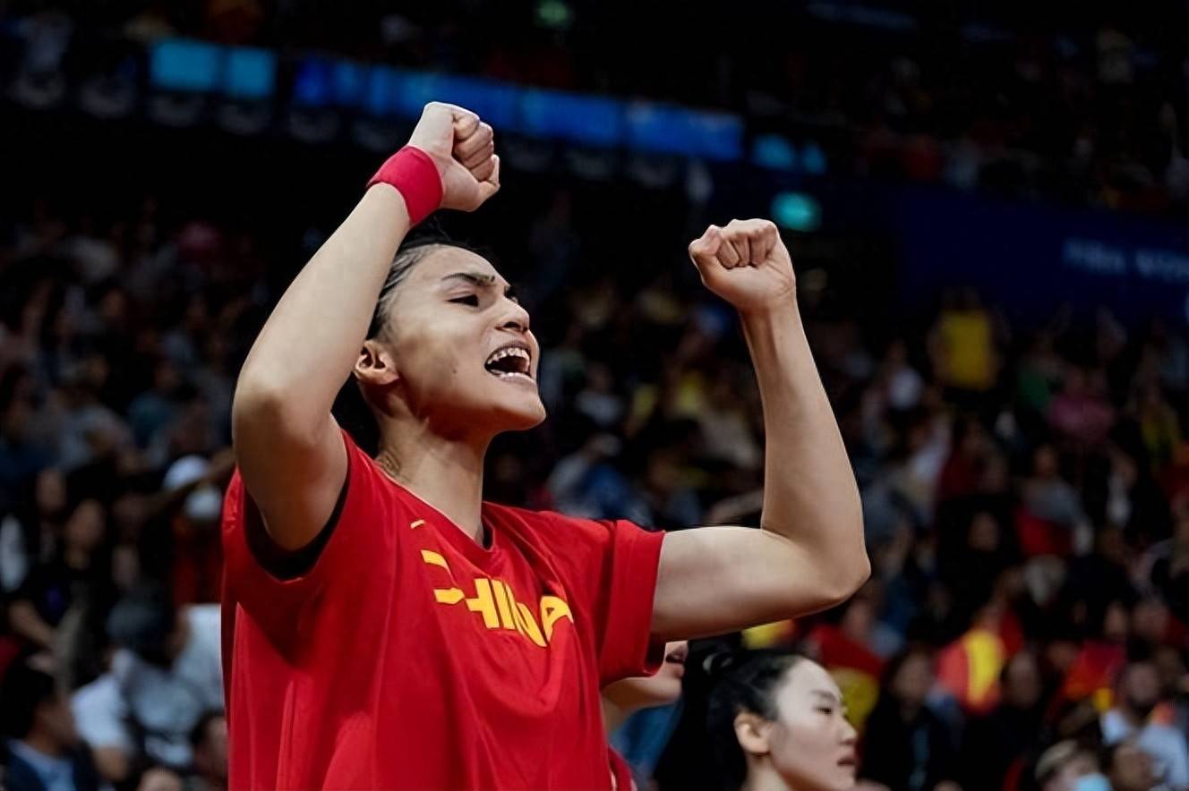 不是杨力维 不是黄思静杨舒予她才是东莞女篮夺冠第一功臣