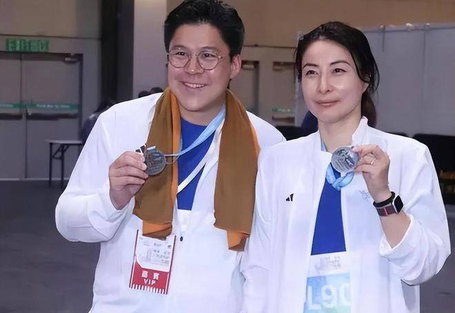 原创担任校长，郭晶晶亮相北京，公开新职务引发关注
