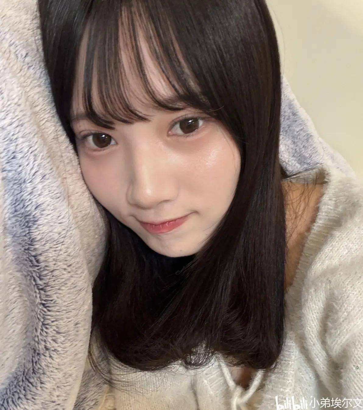 华晒修眉成果渡边茉莉花晒精致眼妆神村沙月晒人气鸡排饭榊原萌甜美自拍神木丽收到粉丝礼物美木雏乃晒秋季时