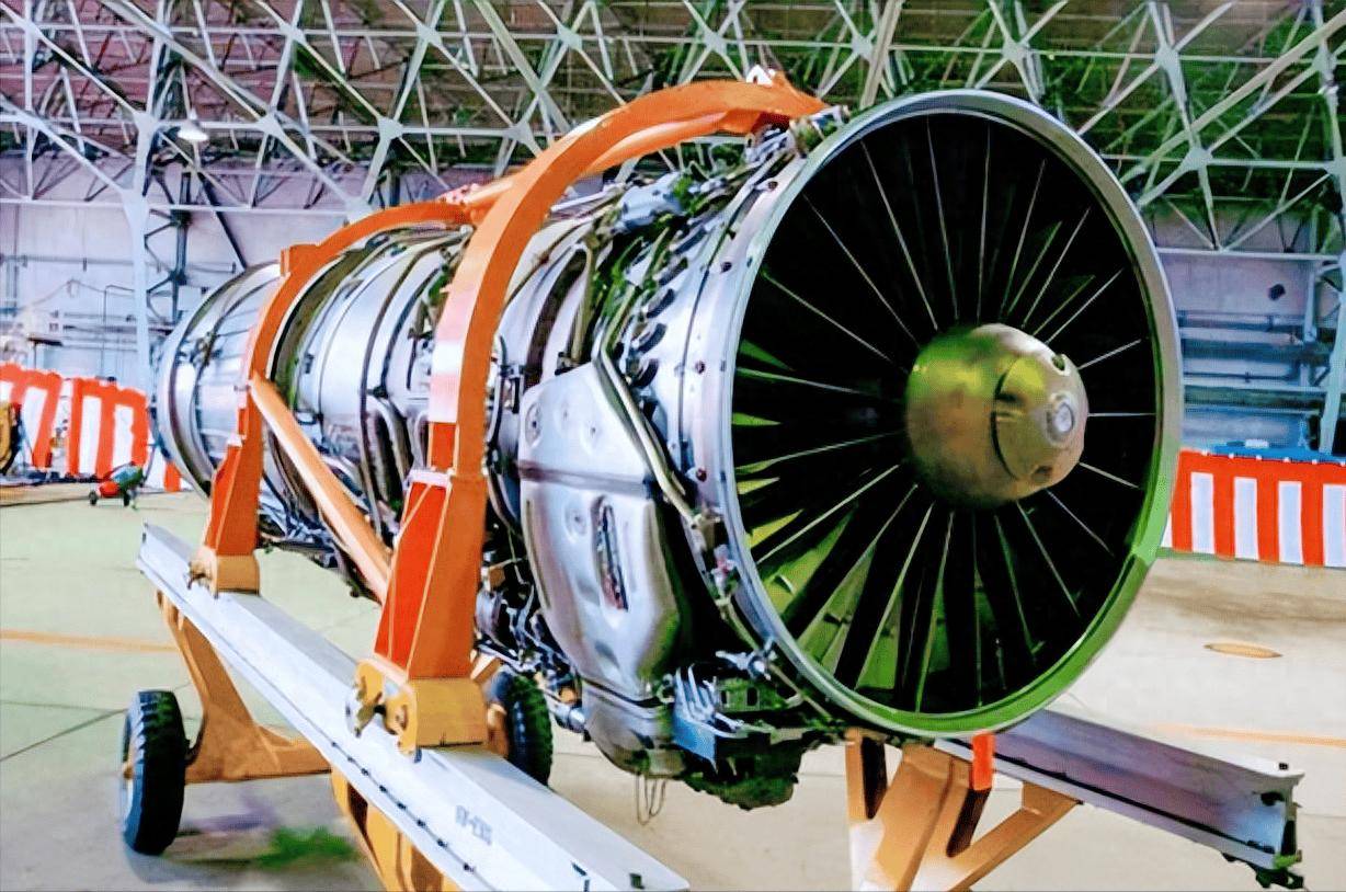 涡扇35型航空发动机推力能达到44.45吨
