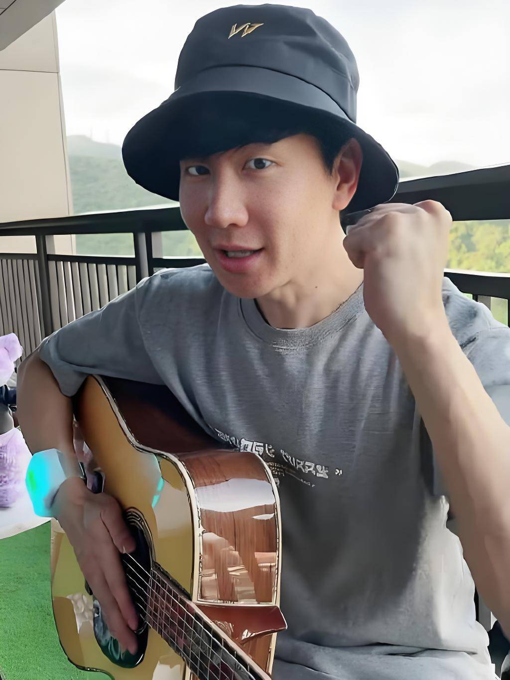 JJ林俊杰官宣恋情！歌迷祝福声中开启人生新篇章