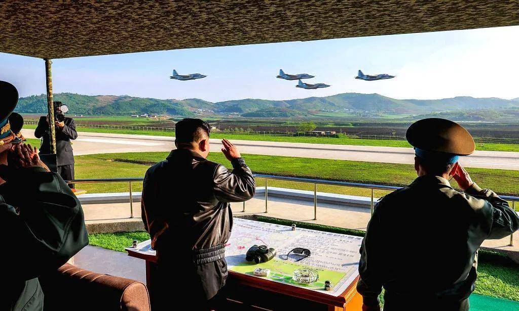 朝鲜版PL-12重磅公开，网友：被中国导弹大胜“阵风”鼓舞了？