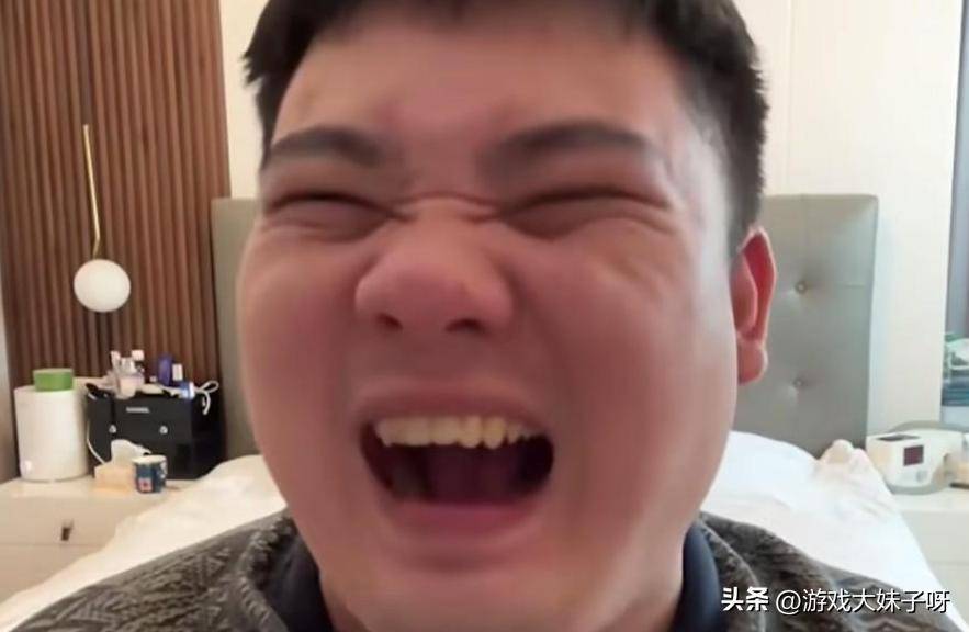又一位主播发生意外，洗完澡换衣服忘记关消息，瞬间被永久封杀