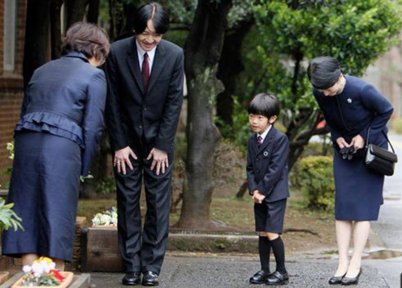 原创             为何大批日本人决意离开上海，踏上归国路，你知道其中缘由吗？