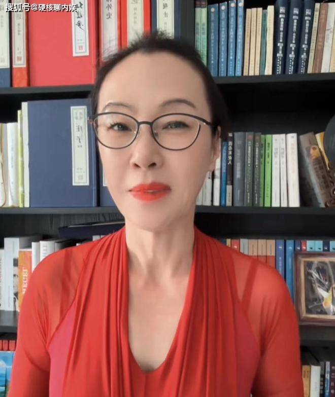 曝61岁李国庆被将二婚，女方长相优雅漂亮，和前夫育有两个女儿！