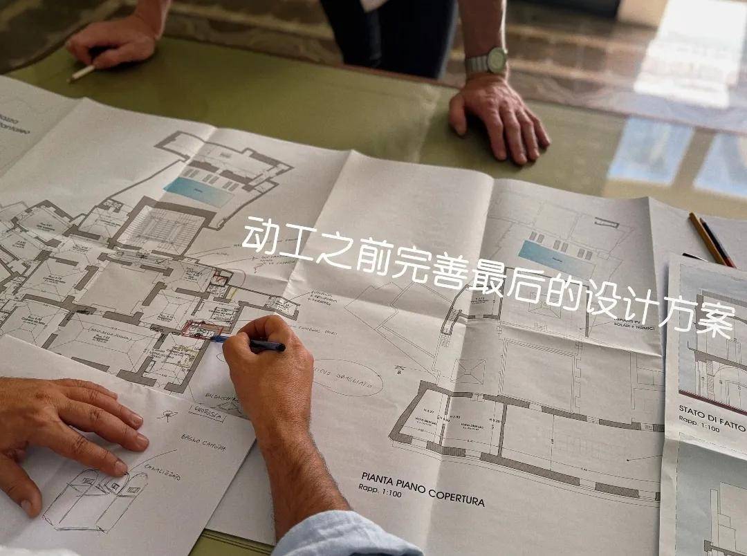 陈赫前妻许婧在意大利买宅子，民宿开到美洲，外国帅老公替她看店