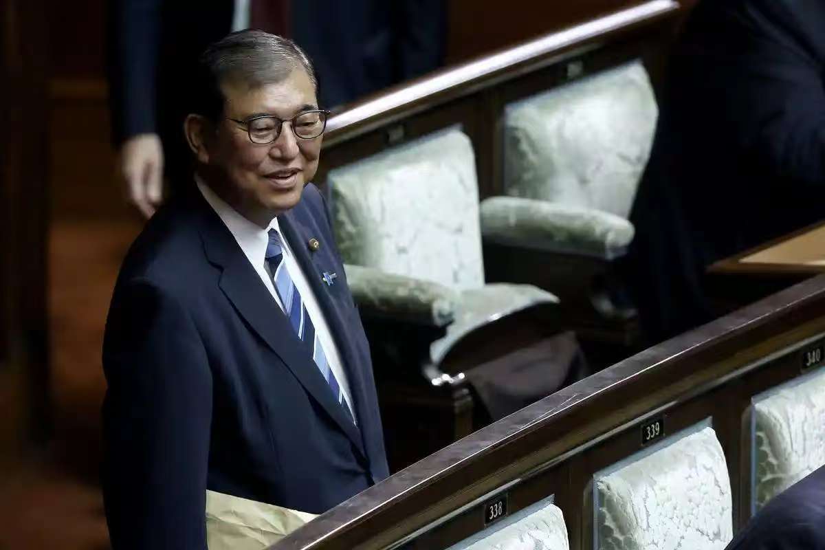 梁婖婷高清照片:石破茂让全世界都吃惊！日本撕毁承诺，当着全世界的面，直接把话说透