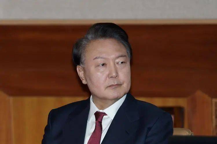 尹锡悦的手段够狠！李在明甩出实锤证据，他要亲手为朝鲜洗刷“冤屈”