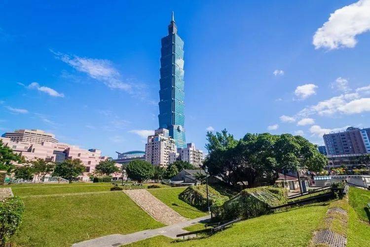 2万台军集结当天，大陆火力全开，宣布对岛内8个“台独”老巢动手了