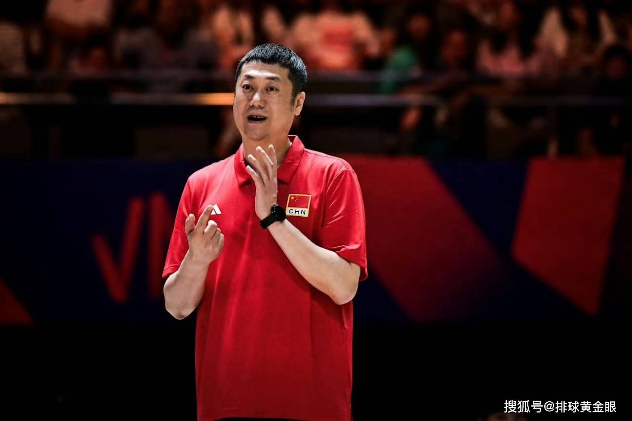原创             郎平后继有人！赵勇连换4人扭转败局，决胜局2次神来之笔展现智慧