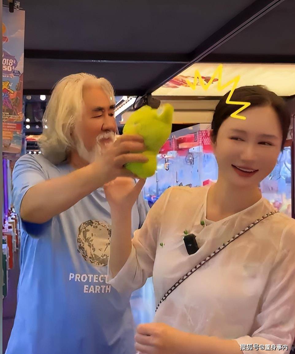 张纪中遭爱妻公开批评：体力不及年轻人，满身汗臭性格暴躁