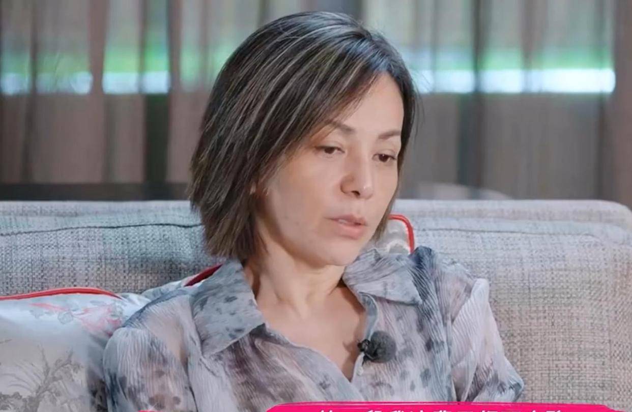 王琳哭诉与儿子关系差，曾被叛逆期儿子扇耳光，一周只打一次电话