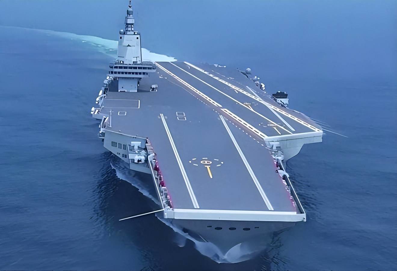 航母霸权巨变！昔日美国狂吼“航母在哪”，今朝中国追查美航母