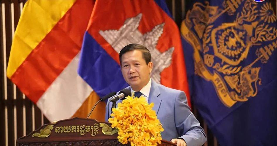 泰柬两国交火！外交关系降级，没人敢对柬埔寨软弱了，洪森会后悔吗？
