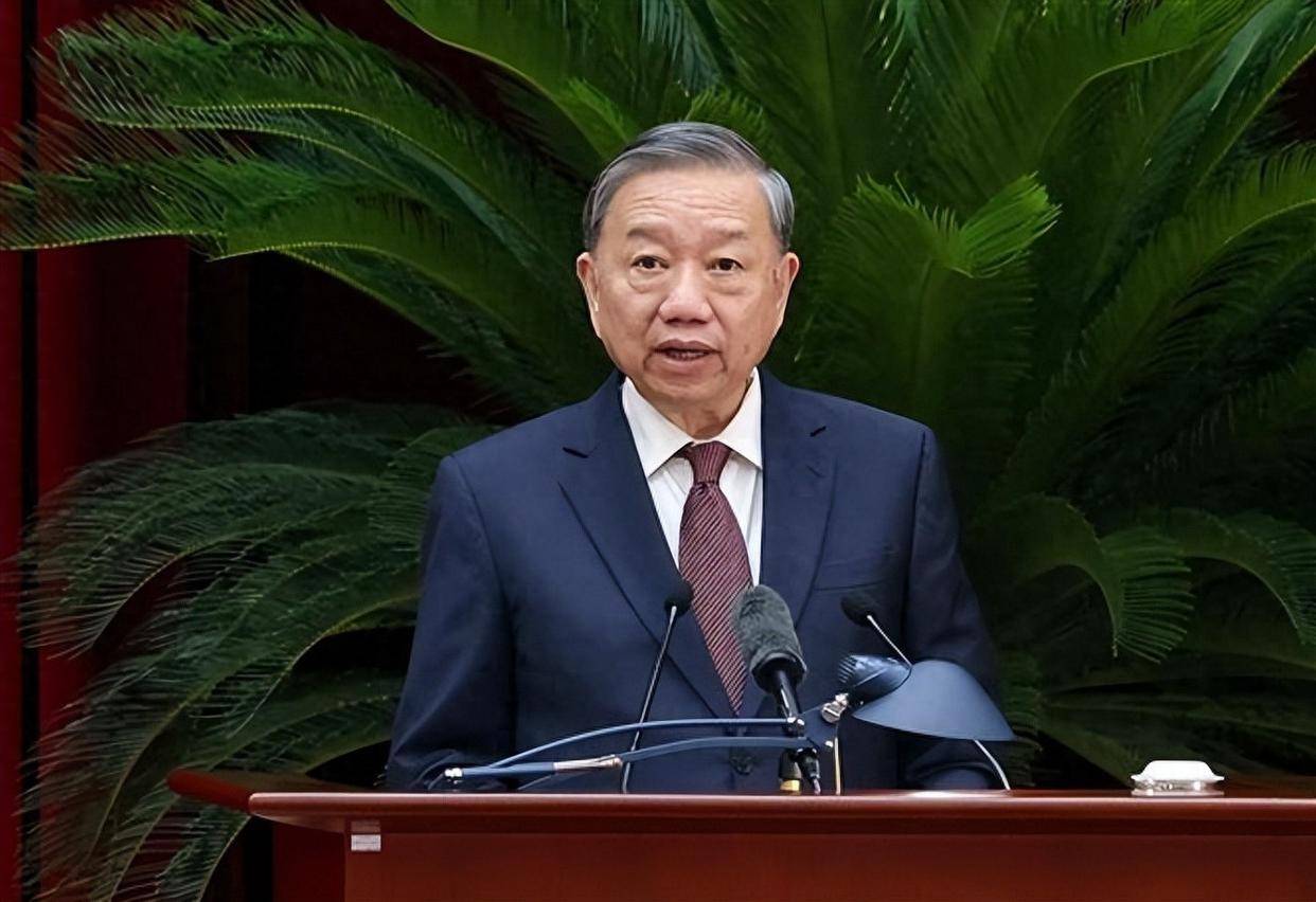 马科斯跑美国一趟，不见成效，越南和印尼释放信号，局势又变了