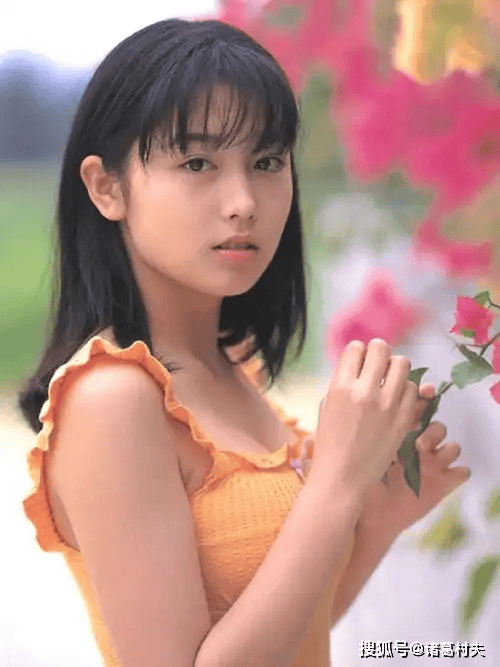 这谁顶得住！三津谷叶子写真赏