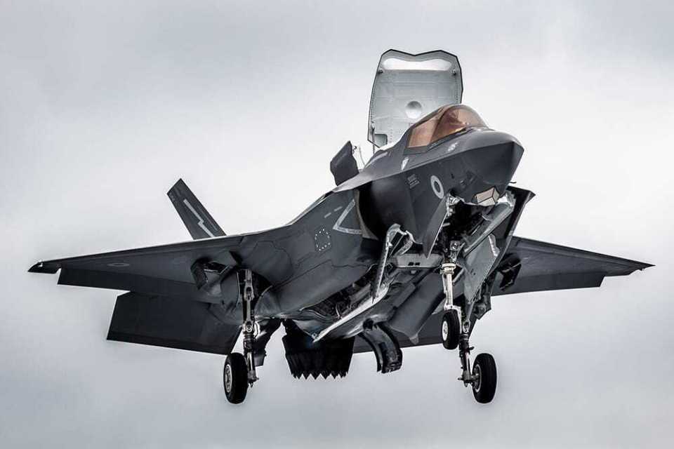 印度拒购F-35引爆军购地震！苏-57低价转让暗藏玄机？