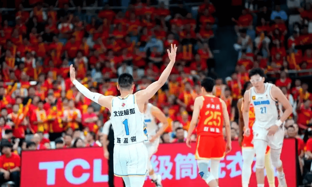CBA盘口与数据深度__今日CBA盘口分析·大小分策略·球队档案亚洲杯场均13分+正负值全队第2省队第2控该效仿老大哥加盟北控？