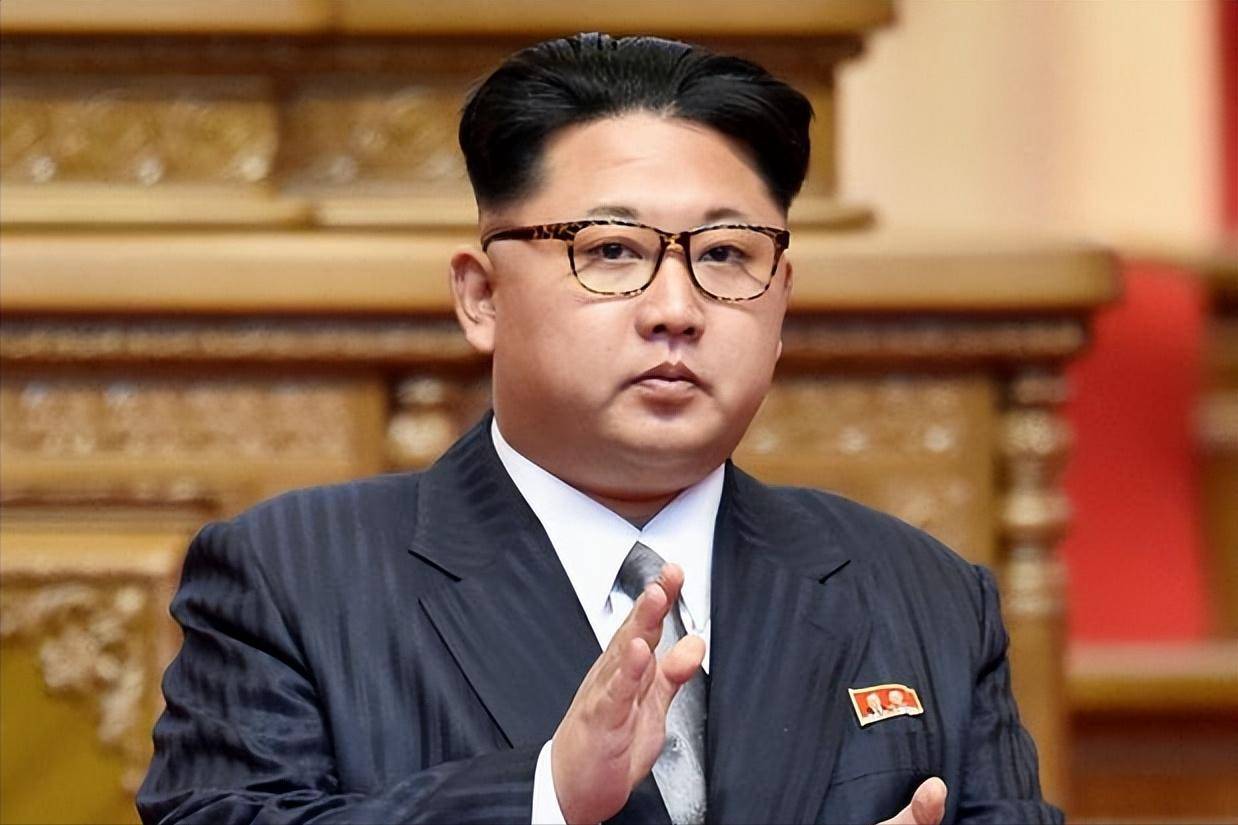 西方最为关注金正恩前往北京观看阅兵式，而伊朗总统为何位列第二？背后原因曝光！