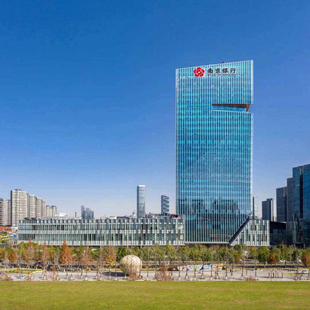 南京含“金”量还在上升！江东中路“金三角”，上半年合计赚超400亿元