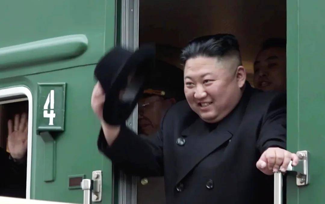 金正恩启程来华，他的神秘专列长什么样？