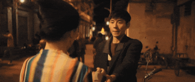 刚上映就票房第一，33岁蒋奇明终于演了男一号，郝蕾的话终于有人信了