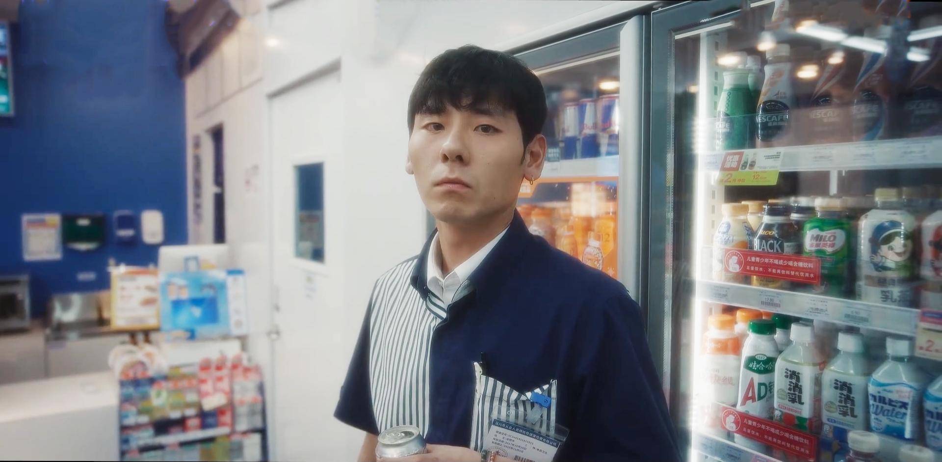 刚上映就票房第一，33岁蒋奇明终于演了男一号，郝蕾的话终于有人信了