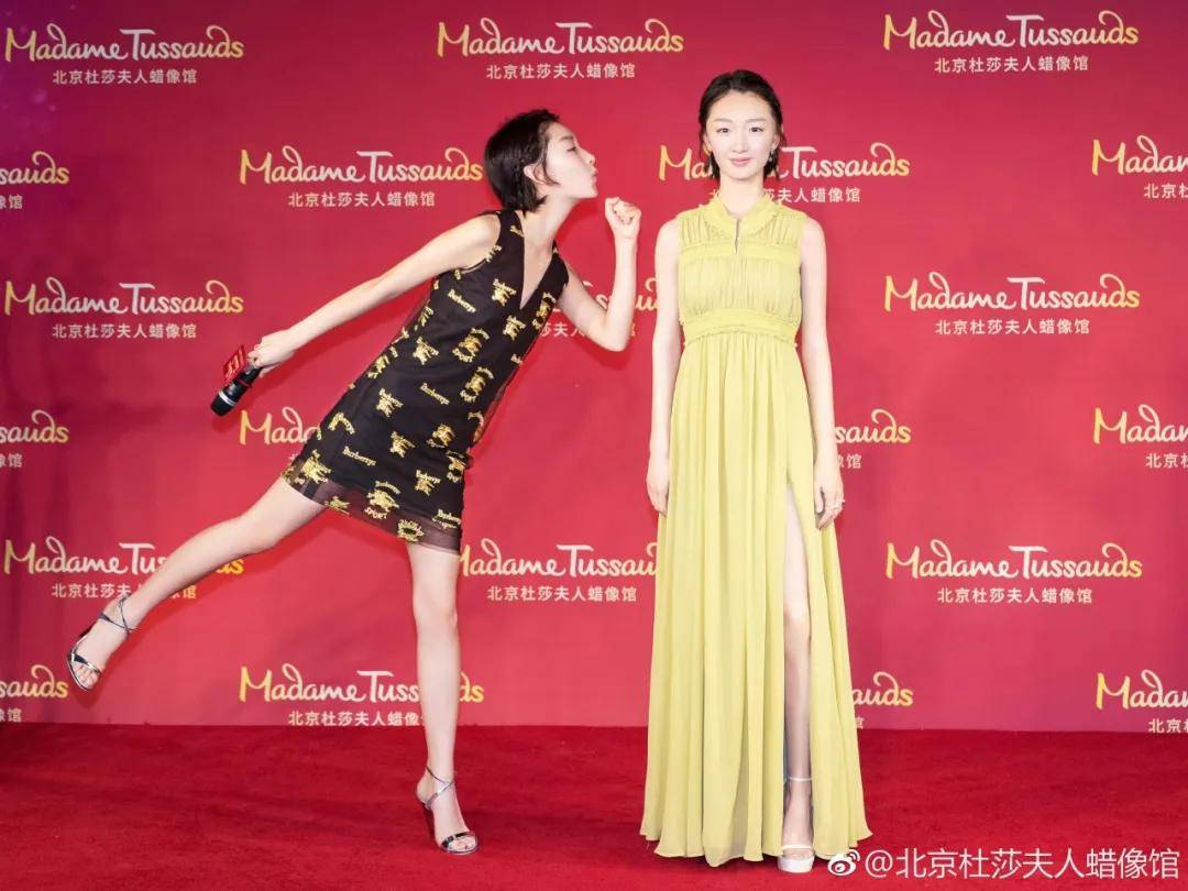 刘嘉玲粉裙贵气、刘涛郡主装飒爽！北京杜莎夫人蜡像馆歇业，明星蜡像回忆杀