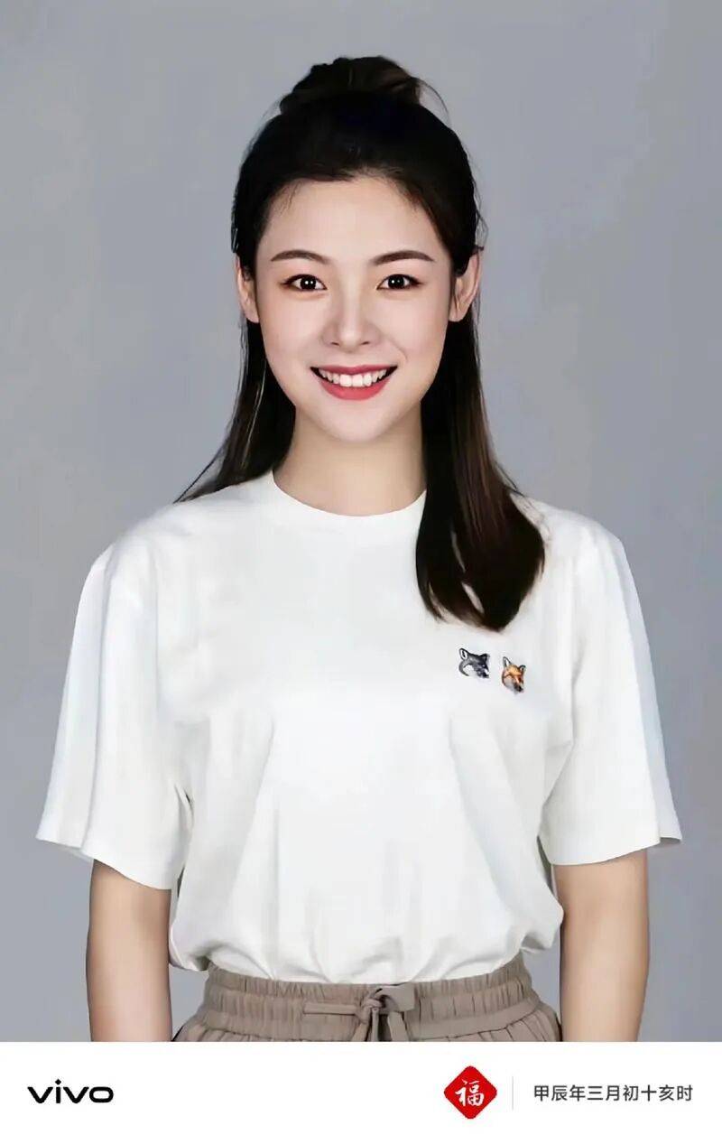 陈丽君顶替那尔那茜《镖人》演女一号！吴京冲35亿票房