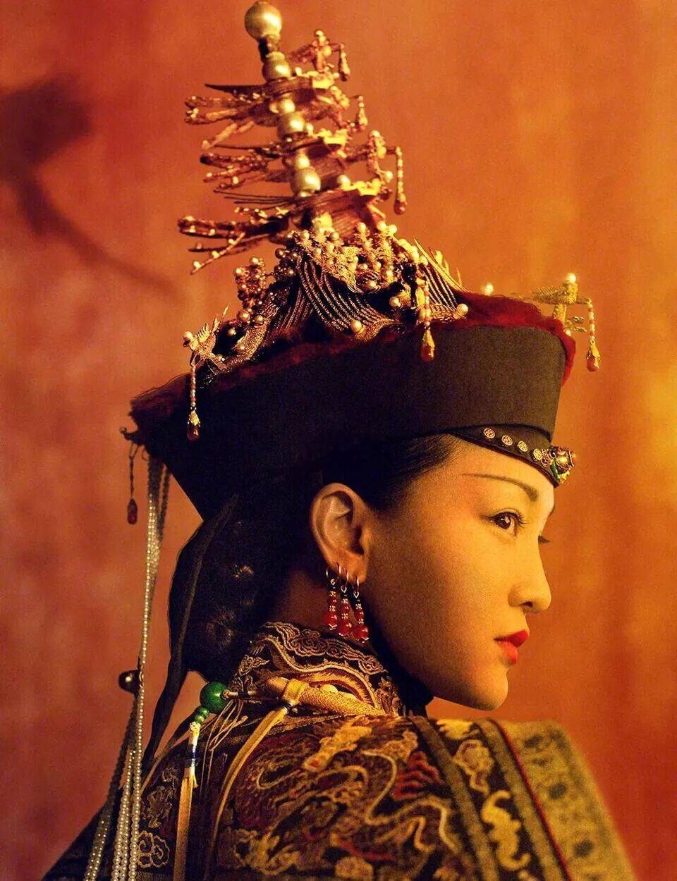 《如懿传》周迅澄清众谣言！否认欺压李纯霸凌霍建华退圈
