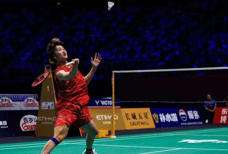 原创             国羽一姐满血回归！陈雨菲2-0给小师妹上大师课，1/8决赛对阵出炉