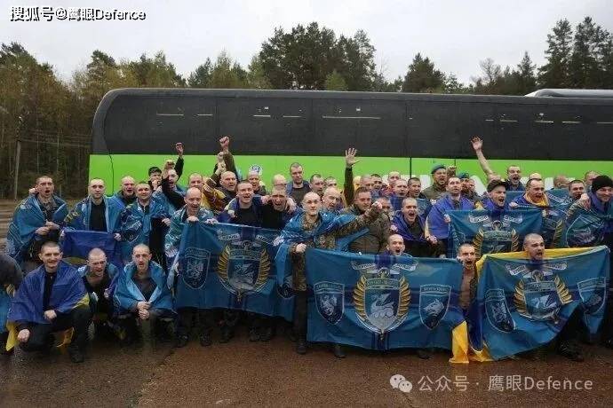 俄乌换俘的欢笑和眼泪：为了家人，请亲爱的朋友们一定要坚持下去