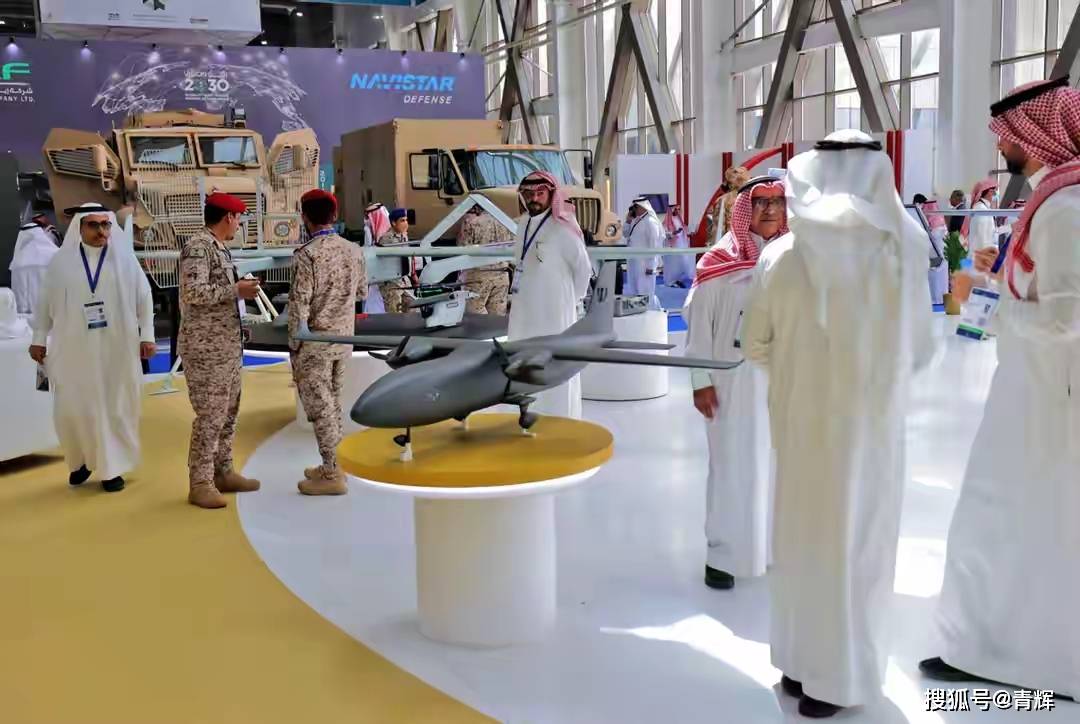 藏不住了!歼20喷上沙特国旗,视频被迅速删除!三军高官已到中国