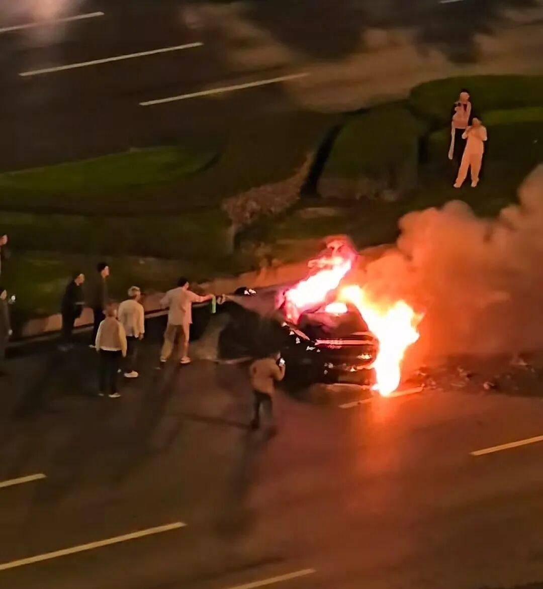 金年会- 金年会体育- 官网APP小米SU7又一惨剧！我看谁还为隐藏式门把手洗地？